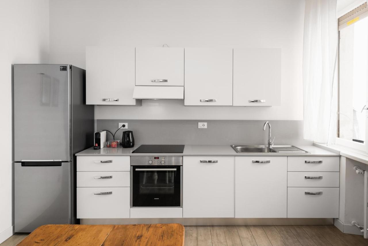 Flats4Rent La Dimora D'Orlando Apartment Verona Bagian luar foto