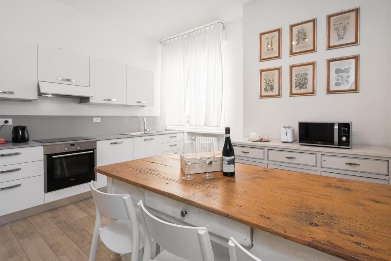 Flats4Rent La Dimora D'Orlando Apartment Verona Bagian luar foto